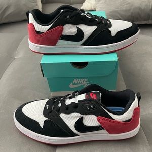 Nike SB Alleyoop Men's 8 Women's 9.5 New with box!